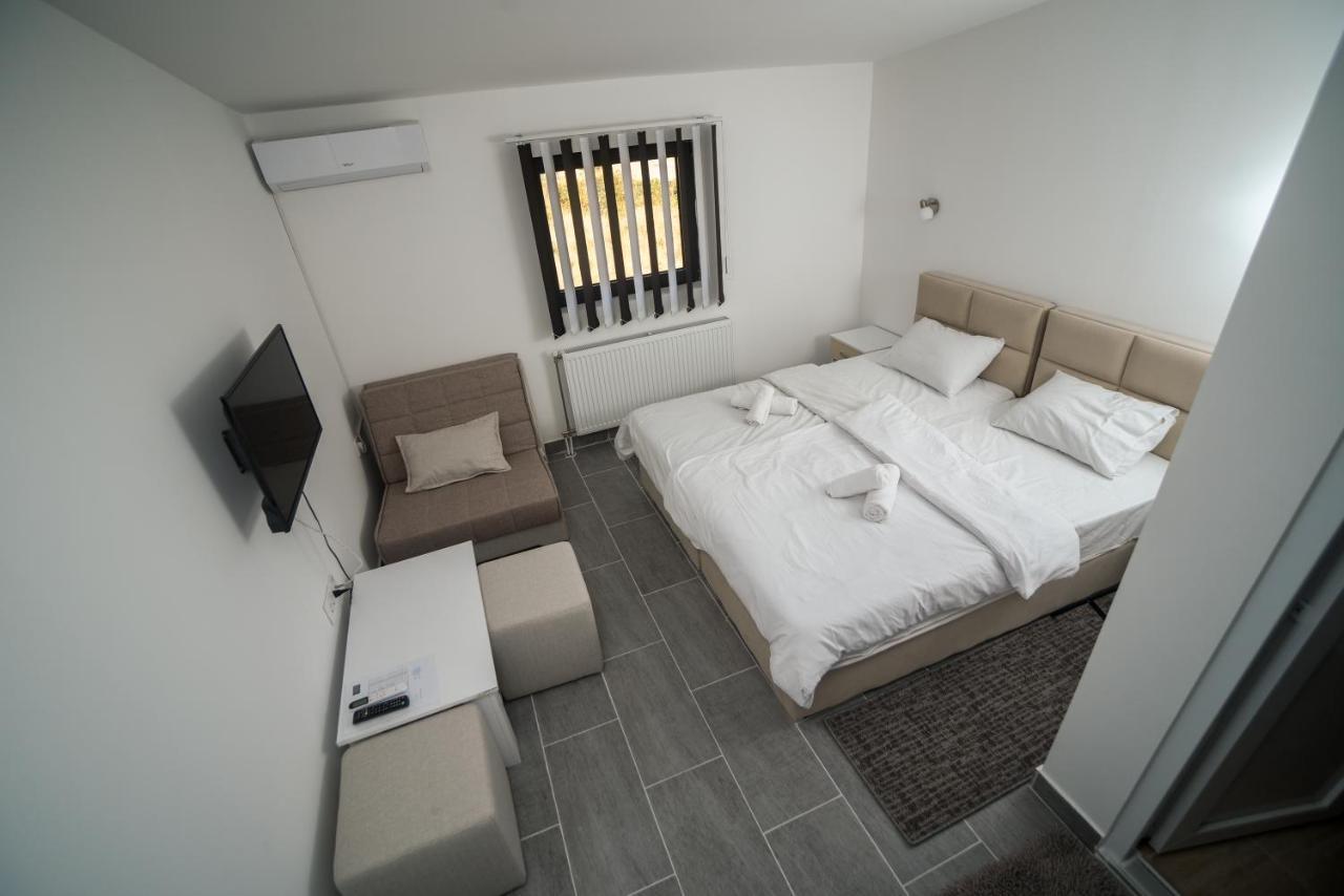Aparthotel Prenociste ADRIA Vranje Exterior foto