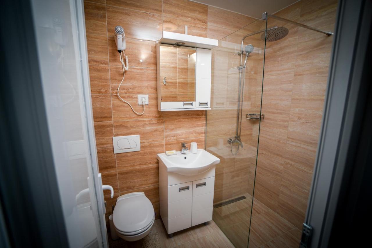 Aparthotel Prenociste ADRIA Vranje Exterior foto